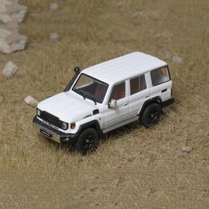 랜드 크루저 SUV 합금 모델 , GCD 1:64 LC70
