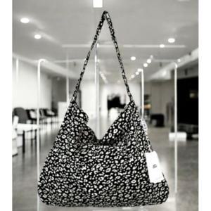이미스 호피백 레오파드 에코백 22Y LEOPARD CORDUROY ECO BAG-BLAC