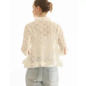 [손정완](신세계 사우스시티)플라워펀칭배색가디건 ZDJ5252080