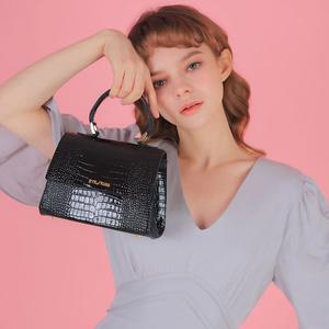[바이제이키스] [Giselle B] 지젤B 미니 크로스백 토트백_블랙