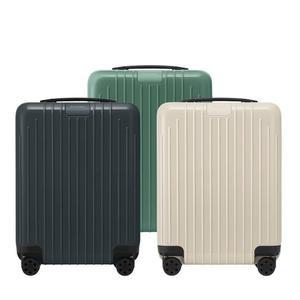 리모와 Essential Lite 캐빈 U RIMOWA 82350