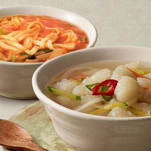 [신세계몰]강원도 전통의 맛 얼큰 장칼국수 3팩+감자로 만든 옹심이 2팩(5인분)