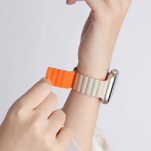Apple 시계 밴드 용 마그네틱 스트랩 45mm 38mm 49mm 40mm 42mm 41mm 실리콘 스포츠 팔찌 iWatch 시리즈 울트라 9 6 5 7 8 se 44mm