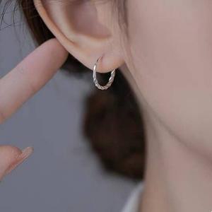 실버 925 얇은 꼬임 링 귀걸이 N227