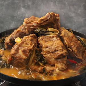 [롯데백화점]인정식탁 고기듬뿍 우거지감자탕 3kg 2팩