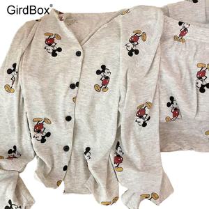 여성잠옷 미키마우스 GirdBox 봄가을 V넥 슬림핏 홈웨어 파자마