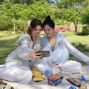 (가볍고시원해/햇빛차단/장마룩/밑단스트링) 에어리 프릴 후드 도트 바람막이 점퍼 여