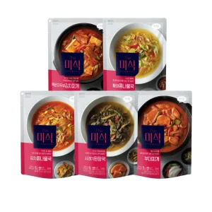 더미식 황태+김치+시래기+부대+묵은지 세트+임박 담백한맛 컵 1개 증정
