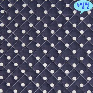 퀼트가게면혼방 누빔천 네이비바탕흰도트-2045