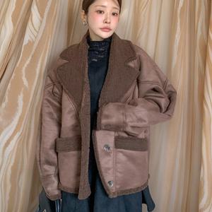 [다잇템] 여자 양털 무스탕 세일러카라 박스 라글란 자켓