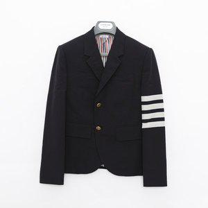 [톰브라운] 25SS 사선완장 클래식 울 블레이저 여성 자켓 FBC010V 06146 415