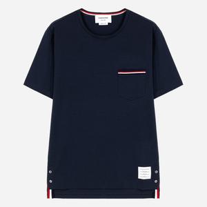 톰브라운 포켓 반팔 남성 티셔츠 네이비 MJS010A 01454 415