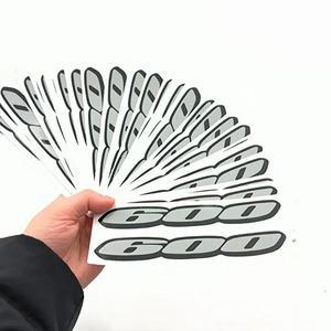 오토바이 페어링 헬멧 바디 엔진 탱크 패드 장식 반사 스티커 스즈키 GSXR GSR GSXS 600 750 1000 CC용 스