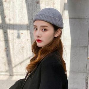 [BZJL8IFV_4C]깔끔한 남자 스타일 여자 외출 패션 비니