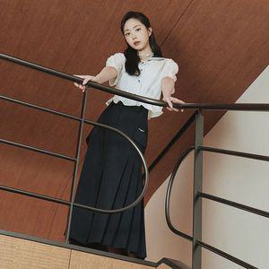 [하프클럽/]() 사이드 플리츠 백 밴딩 스커트 GP5A0SKJ81