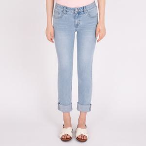 게스 여성 청바지 크롭 스트레이트 라이트블루  YL2D7070