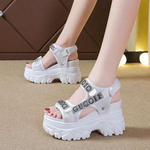 여성 키높이 최화정 샌들 9cm 밸크로 캐주얼 통굽
