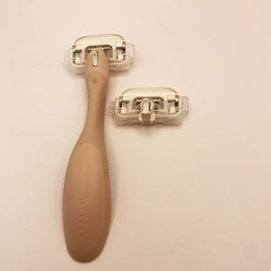 GA0130 바디 면도기(본체 + 추가교체날)
