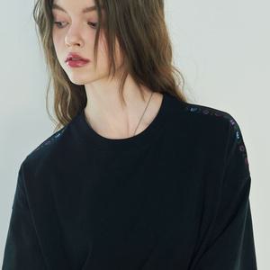 매장정품 꼼파뇨 플라워 스티치 자수 반팔 블랙