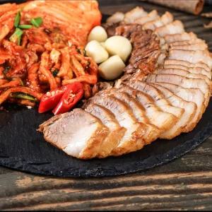 [육육마켓] 한돈 냉장 통삼겹 오향보쌈 300g