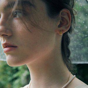 [베흐트](강남점)[925 silver] Deux.silver.122 / lien earring (gold)(21019)