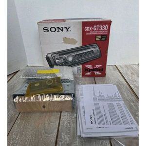 새로운 소니 CDXGT330 라디오 스테레오 오디오 AM FM