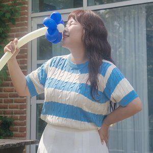 [공구우먼] [제작] [김민경 화보]헤르토 스트라이프 꽈배기 배색 니트 70398 빅사이즈 여성의류
