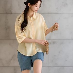 [다잇템] 여자 박시핏 프릴반팔 잔주름 벌룬 카라넥 셔츠