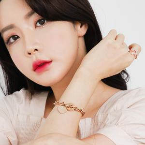 [핑크선물포장 쇼핑백] Olivia Surgical Steel Bracelet / 서지컬(써지컬) 팔찌