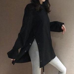 양옆 트임 트렌디단추 포인트 롱 티셔츠 루즈핏 청바지코디