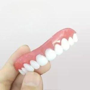 앞니 이빨 의치 못생긴 메꾸기 보조 임시치아 메우기 교정기 보철제 깨진 노인
