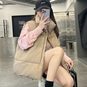 [하프클럽/알티피아]사선 3컬러 지퍼 조끼패딩 무지 베이직 모던 여성
