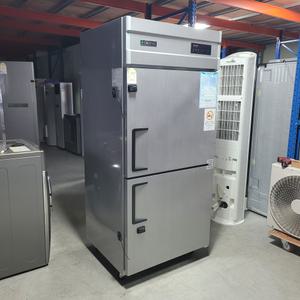 중고냉장냉동고 GWM-831RF 700리터 2023년 30박스 그랜드우성업소용냉장고 직냉식 냉동겸용