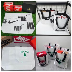 [오늘출발] 나이키 리유저블 지속가능한 소재 쇼핑백 오레곤 에코백 재활용백 운동 헬스 선물 포장 가방