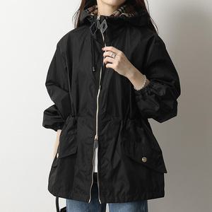 버버리 바람막이 라이트 후드 재킷 8042901 A1189