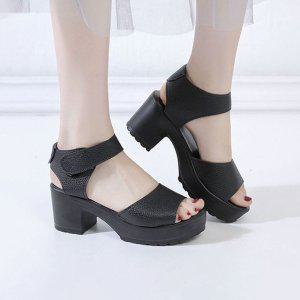 여름샌들 캐주얼샌들 발편한 패션 키높이 샌들