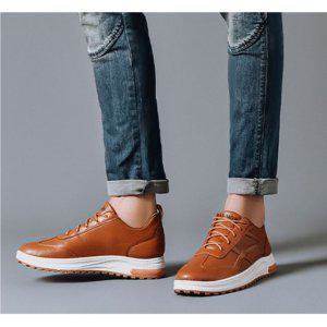 어울리는 캐주얼화 남자 슬립온 청바지룩에 남성