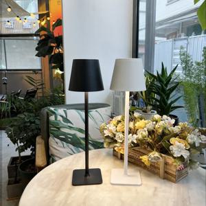 LED 테이블 램프 3 단계 디밍이 가능한 무선 Led 책상 램프 터치 야간 조명 USB 충전식 터치 램프 룸 연구 사무실 바