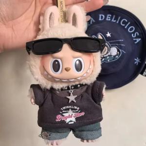 17cm Labubu Doll Rock 시리즈 면 의류 세트-속성 없음 소프트 비닐 소장품 피규어 의류 액세서리