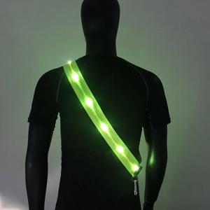 조명 어깨 끈 충전식 LED 반사 러닝 벨트, 야간 안전 야외 하이킹 조깅 워킹 라이트 기어