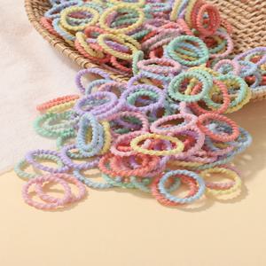100pcs 2cm 다채로운 고무 밴드는 머리카락을 다치게하지 않습니다 작은 엄지 손가락 반지 높은 탄성 스레드 유아 아기 Scrunchies 세트