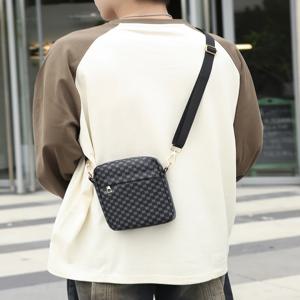 남자 클래식 미니 어깨 가방 동전 지갑 휴대용 남성 경량 PU 가죽 남자를위한 작은 Crossbody 가방 레저 전화 가방