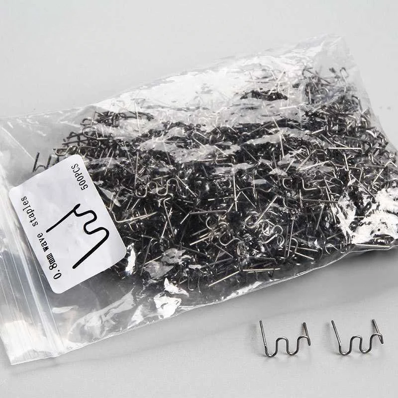 300Pcs 플라스틱 용접기 핫 스테이플러 표준 프리 컷 골판지 스테이플 범퍼 바디 수리 0.8/0.6mm 스테인레스 스틸 용접 도구
