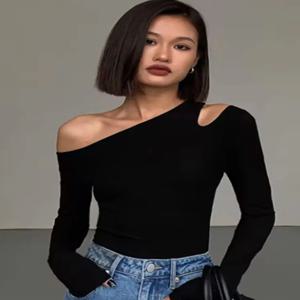 패션 스큐 칼라 오프 숄더 긴팔 티셔츠 여성 봄 새로운 솔리드 슬림 피트 자르기 탑 섹시 할로우 아웃 티셔츠
