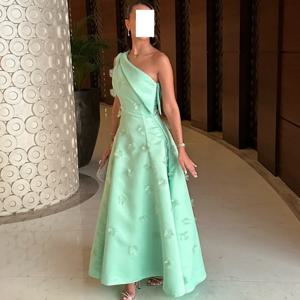 맞춤형 포멀 드레이프 아플리케 비즈 플라워, A 라인 원숄더 미디 드레스, 맞춤형, 맞춤형, 맞춤형
