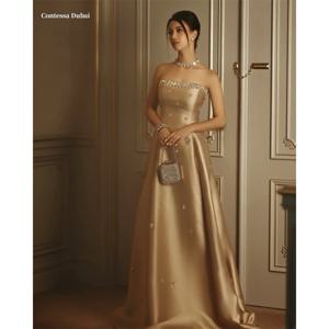 Contessa 두바이 샴페인 골드 A 라인 반짝이 댄스 파티 드레스 Strapless 꽃 맞춤형 فساتين سهرات Sweep Train robes de soirée