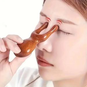 경혈 마사지 눈 및 얼굴 마사지기 코 긁기, 경락 제거 및 스트레칭을 위한 백단향 코 브릿지 마사지기