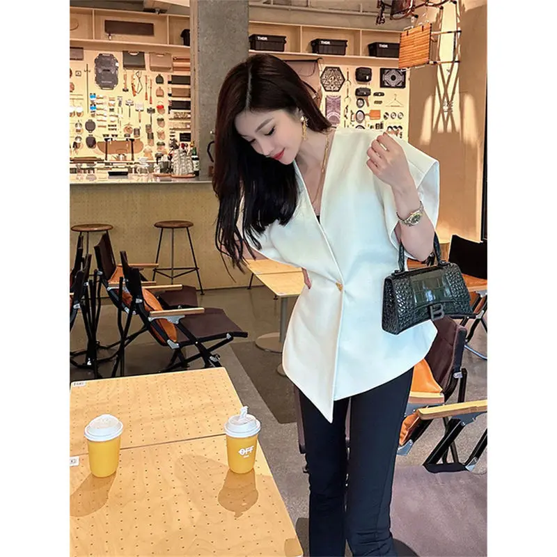 비대칭 원 버튼 허리 조임 어깨 드리프트 슈트 조끼 여성 여름 패션 탑 한국 스타일 루즈핏 반소매 v 넥