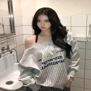 HOUZHOU 섹시한 오프 숄더 스웨터 여성 빈티지 Y2k 오버 사이즈 그레이 저지 탑 한국 스타일 풀오버 레터 프린트 캐주얼