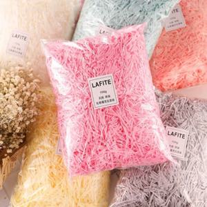 100g 다채로운 라피아 파쇄 된 종이 색종이 사탕 상자 DIY 선물 상자 작성 재료 조직 파티 선물 포장 필러 장식